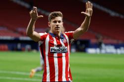 爱游戏app下载地址-埃瓦尔客场逆袭，取得宝贵一分