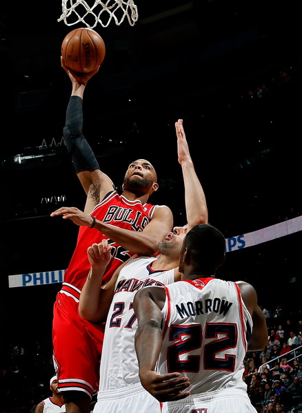 76人大胜老鹰,结束两连败 76人大胜老鹰,结束两连败