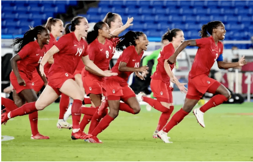 加拿大女足队长突然退役，球队重组计划推迟