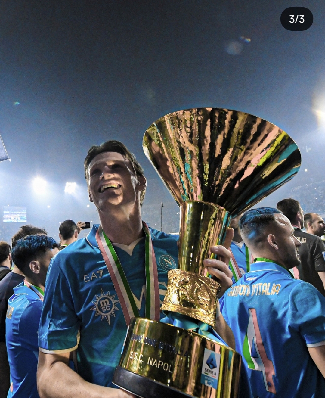 包含那不勒斯新援表现不俗，成为球队核心的词条