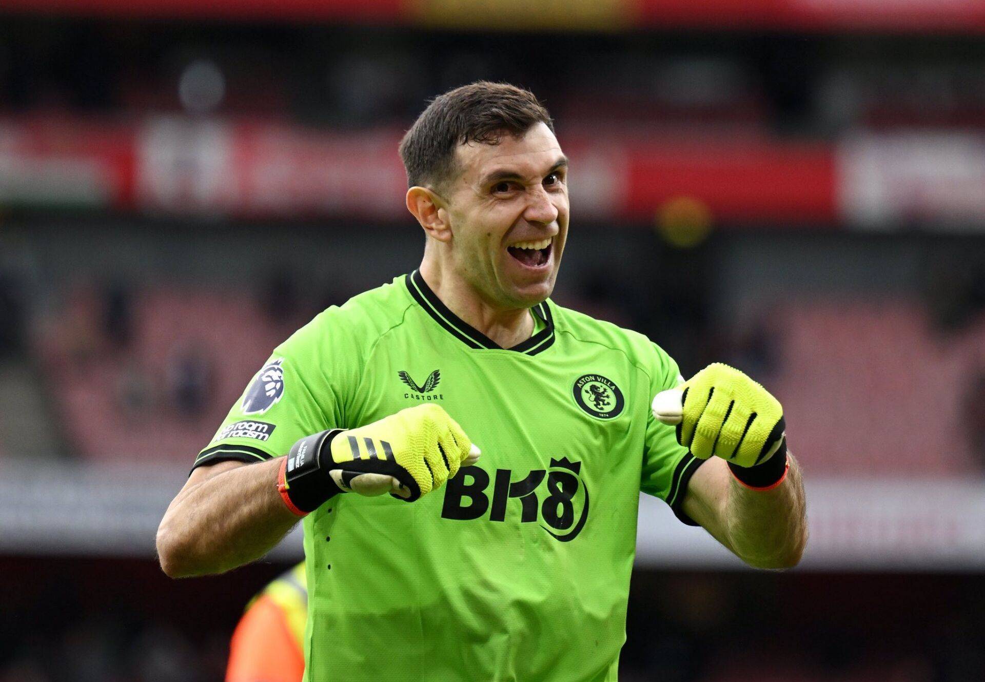 足坛新星崭露头角，帮助球队夺取点球大战胜利