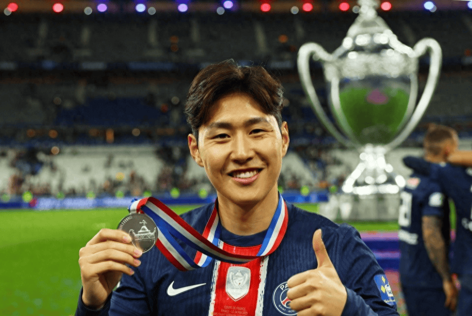 欧冠冠军即将诞生，各方都在为胜利努力的简单介绍